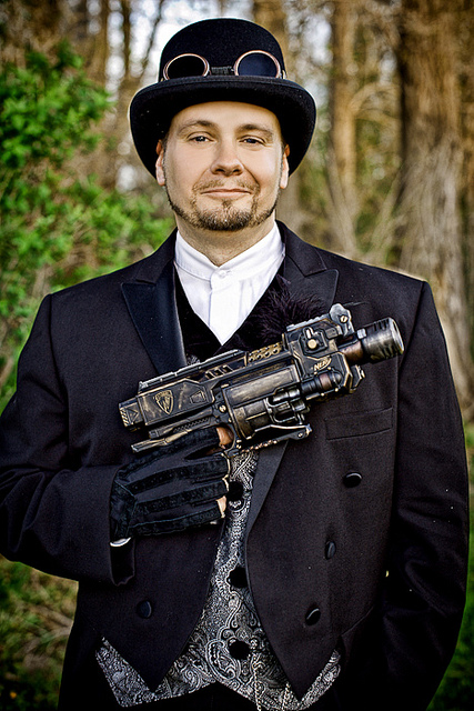 cari_gary_steampunk_wedding02