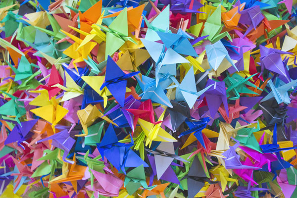 throwing_paper_crane